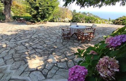 White stone house with great sea view - Foto 1