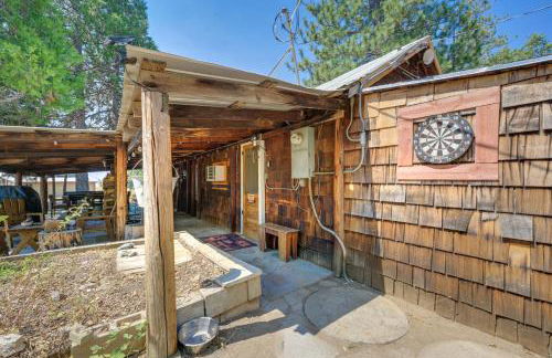 Rustic Cabin with Patio 8 Mi to Kings Canyon Park - Foto 18