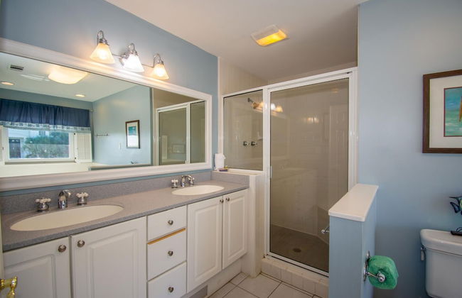 Spacious Ocean View Home w/ New Furniture, Huge Deck, & Wifi - Foto 32