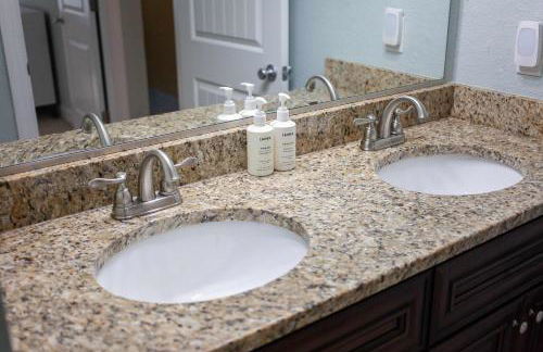 Sojourn Beautiful Family Home with Backyard in Ghent - Foto 59