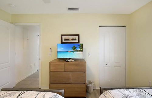 Well-appointed lakefront condo - Heritage Oaks County Club - Foto 37