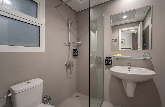 Rose Garden Hotel Apartments Barsha - Photo 35