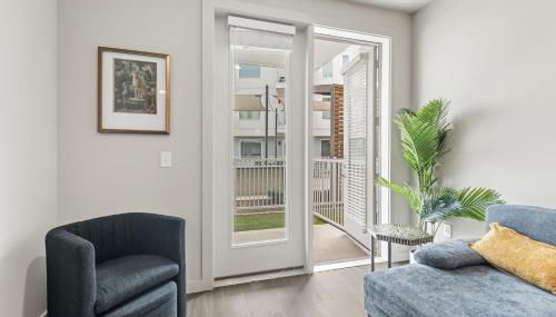 Poolside Luxury 1BR w Private Patio - Photo 2, Other