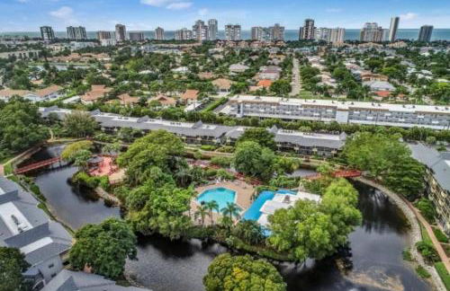 Park Shore Resort Top Floor BLDG J 455 Great View - Foto 45