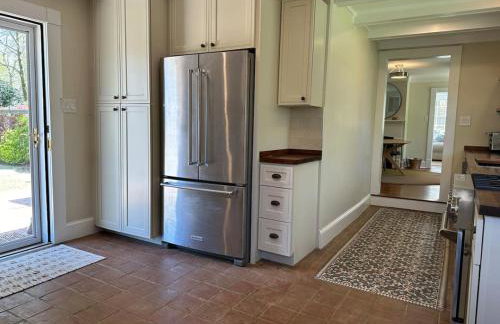 Newly Renovated Carriage House - Foto 18