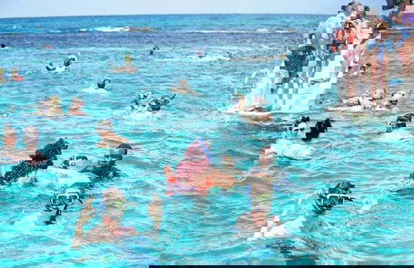 Dunn's River Falls Cruise - Photo 4