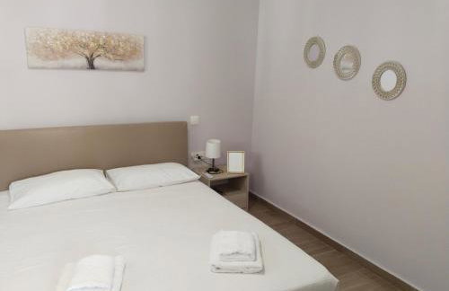 Io's Guest House - Photo 10
