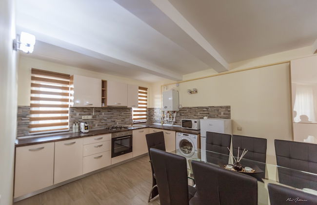 Dany Luxury Apartment - Photo 21