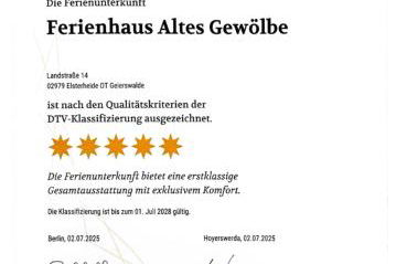 Altes Gewölbe mit Sauna und Whirlpool im Außenbereich - Foto 2