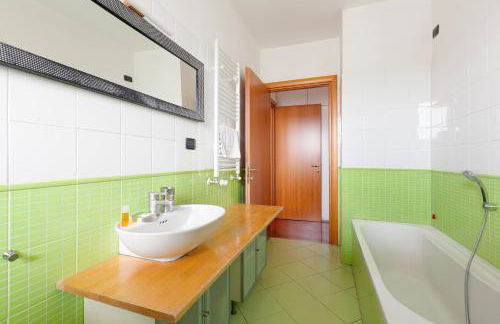 GuestHost - Milano-Rubattino Comfy APT - with 2 Terrace - Photo 23