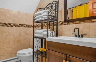 Golden Gem in Heart of East Rock Quiet 3BR Near DT and Yale - Foto 8