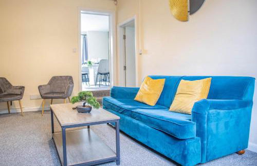 3 Bedroom House - Free Parking-Hospital-Contractors-Families - Long Stay Rates Available - Photo 30