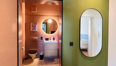 Atelier Noé NOIR - Kunstvoll Wohnen - Wunderbares Frühstück möglich - Ruhig und nah am Zentrum - - Foto 4