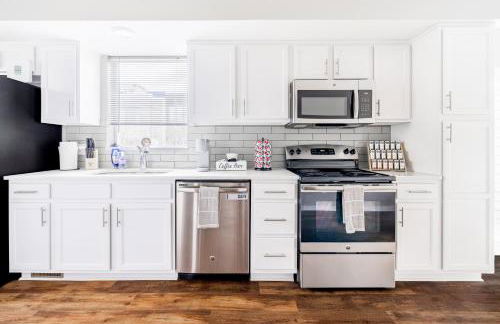 Luxury Downtown Townhome Private Garage Unit 4 - Photo 30