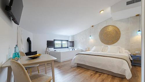 DUO SOMNIA, suites con jacuzzi y chimenea, only adults - Foto 2