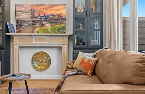 Exquisite Condo with Views in Trendy NuLu District - Foto 7