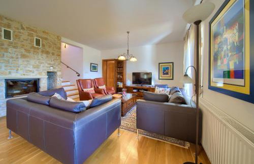 Villa Maria - Photo 16