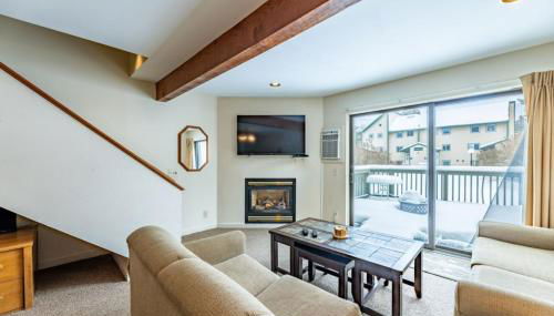 4BR Private Townhouse at Smugglers' Notch Resort condo - Foto 2