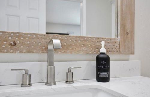 ZEN BEACH RETREAT - OCEAN VIEW TOWNHOUSE -No Drive Beach - Foto 36