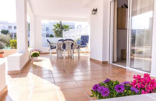 Villa El Arenal a 3 min de la Playa - Foto 2