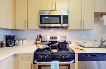 Modern Comforts Free Gym Access - Foto 32