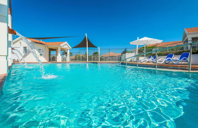 Breakers 1/8 - Photo 12