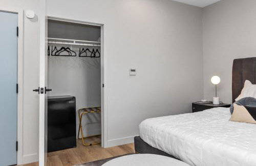 King suite with walking distance to night life - Foto 6