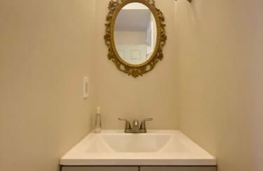 Historic Townhouse Oasis with En-suite Bathroom - Foto 23
