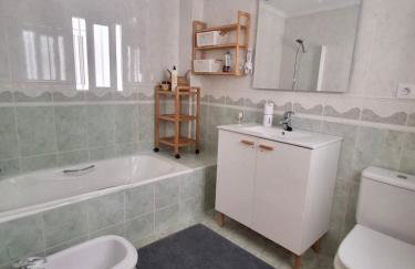 Central and Cozy Retreat - Ferienwohnung Almería - Foto 8