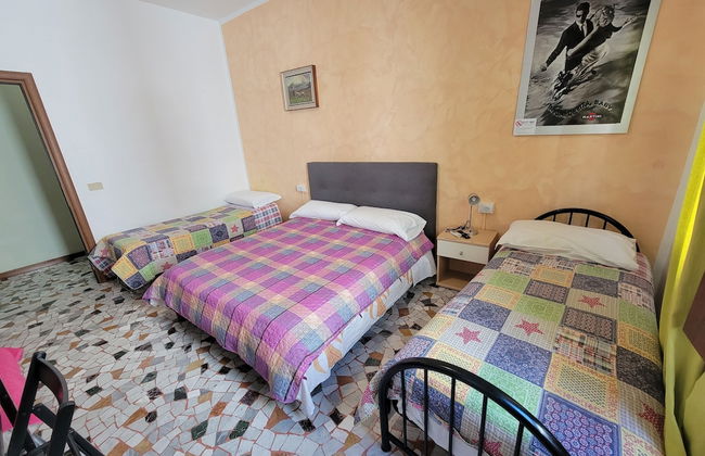 Caponi Bros - Photo 35