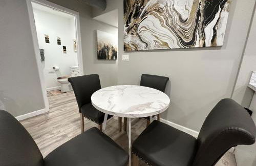 2BR King and Queen beds Games Stadium 6Flags Airport - Foto 21