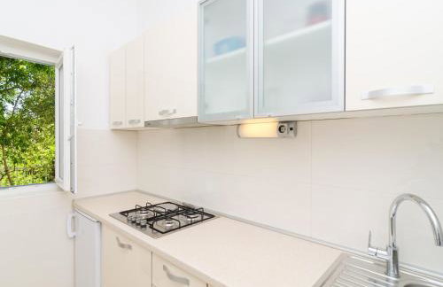 Apartments & Rooms Bari i - Superior Studio Apartment with Balcony and Garden View G2-7 - Foto 2