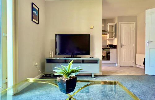 Stylish City Apartment with Free Parking near Town - Foto 30