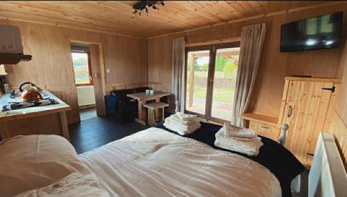 Beautiful Wooden tiny house, Glamping cabin with hot tub 3 - Foto 2