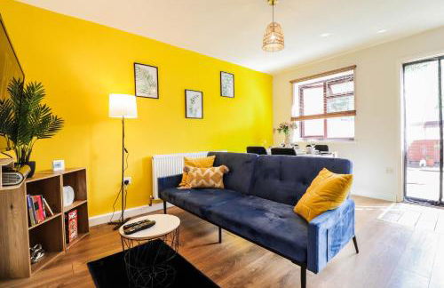Spacious 1 bed flat-FREE Parking - Foto 15
