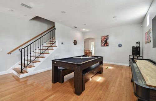 Tampa Private Large House, Game Room & Backyard - Sleeps 12, 4bdr, 3bth, Quiet Community, Near Everything in Tampa & St Pete - Foto 22