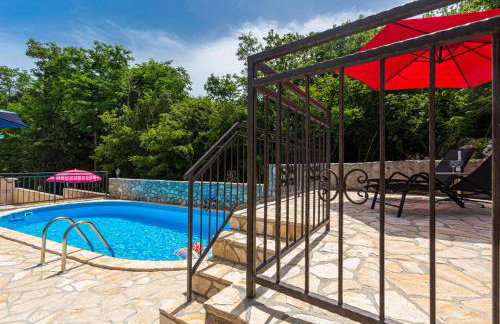 Apartment With A Private Swimming Pool, Garden & BBQ - Foto 10