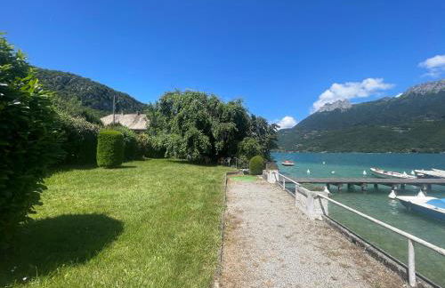 Rare 2 bedroom with private beach on Lake Annecy - Foto 26