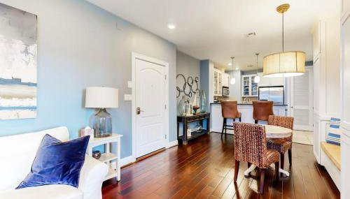 Water-View Condo with Balcony, Smart TVs, Washer/Dryer and Pool - Foto 5, stove