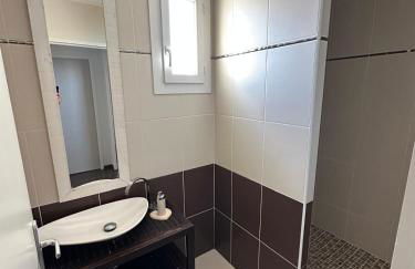 Le Cocon Familial du Sud - Jacuzzi, Wi-Fi, air conditioning - Foto 5