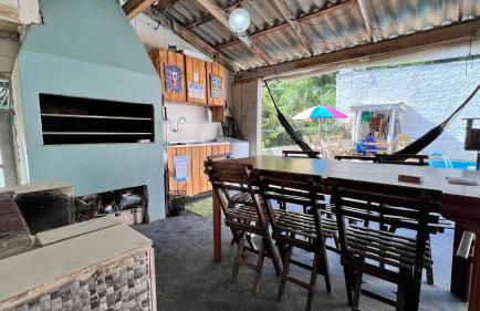 Casa com Piscina, Churrasqueira e Mesa de Bilhar - Foto 2