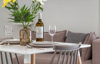 Kalamata Downtown Cuties - Foto 16