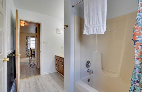 Walk to Fairgrounds! Hagerstown Townhome with Deck - Photo 19