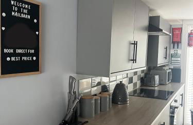 The Mail Barn - Photo 9