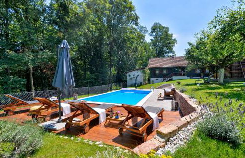 Cozy Home In Kupljenovo - Foto 8