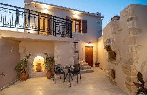 Pavlina Villa , a hidden gem with heated pool and ping pong! - Photo 58