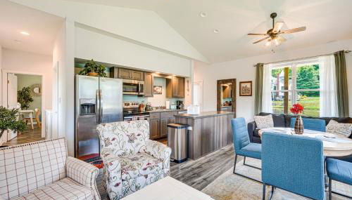 Close to Slopes Lakeside Cottage in Pocono Mtns - Foto 5