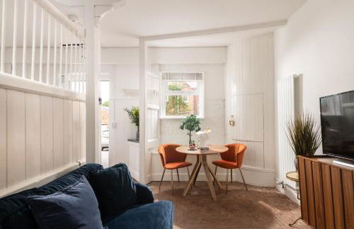 Historic Stable on a Private Vineyard - Photo 3