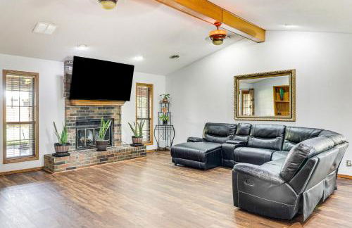 3 Mi to Downtown Roswell Home with Patio and Yard - Foto 1