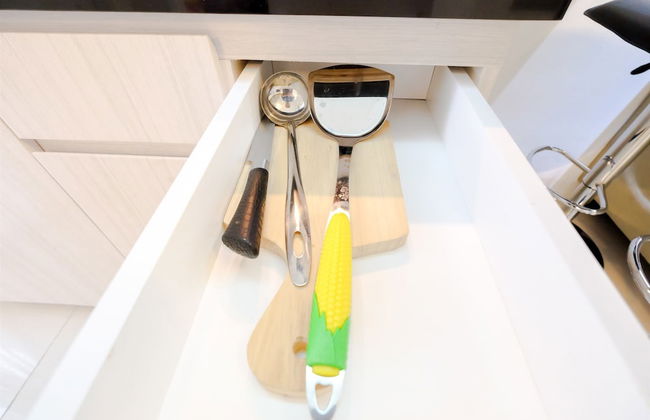 New & Clean Bassura City Apartment - Foto 20